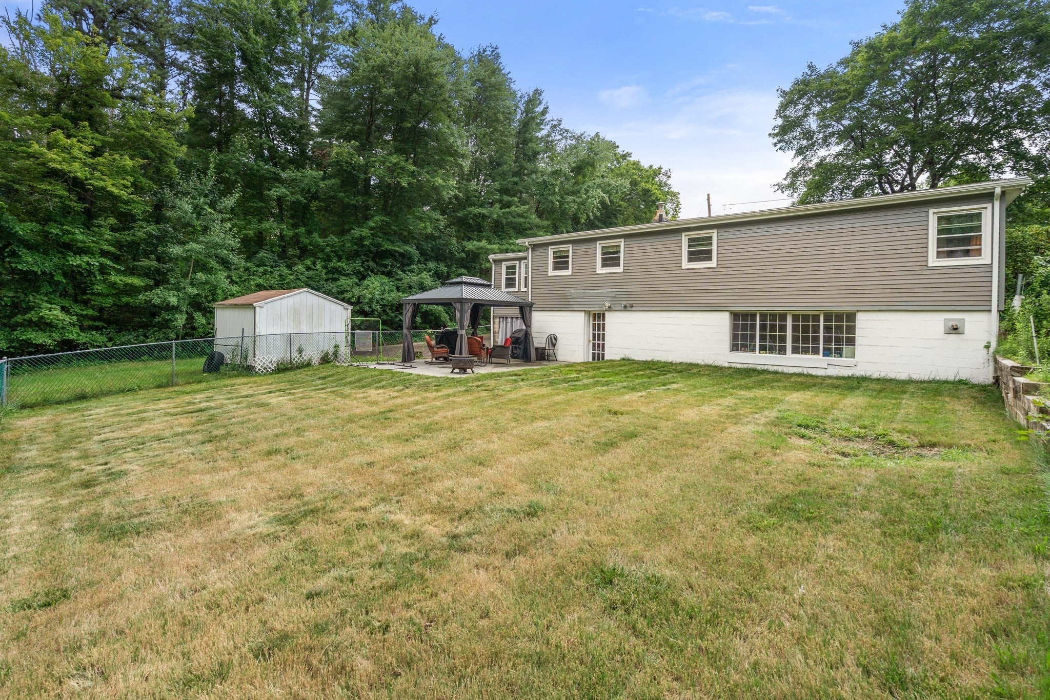 44 Susan Park Way, Uxbridge, MA Photo #8