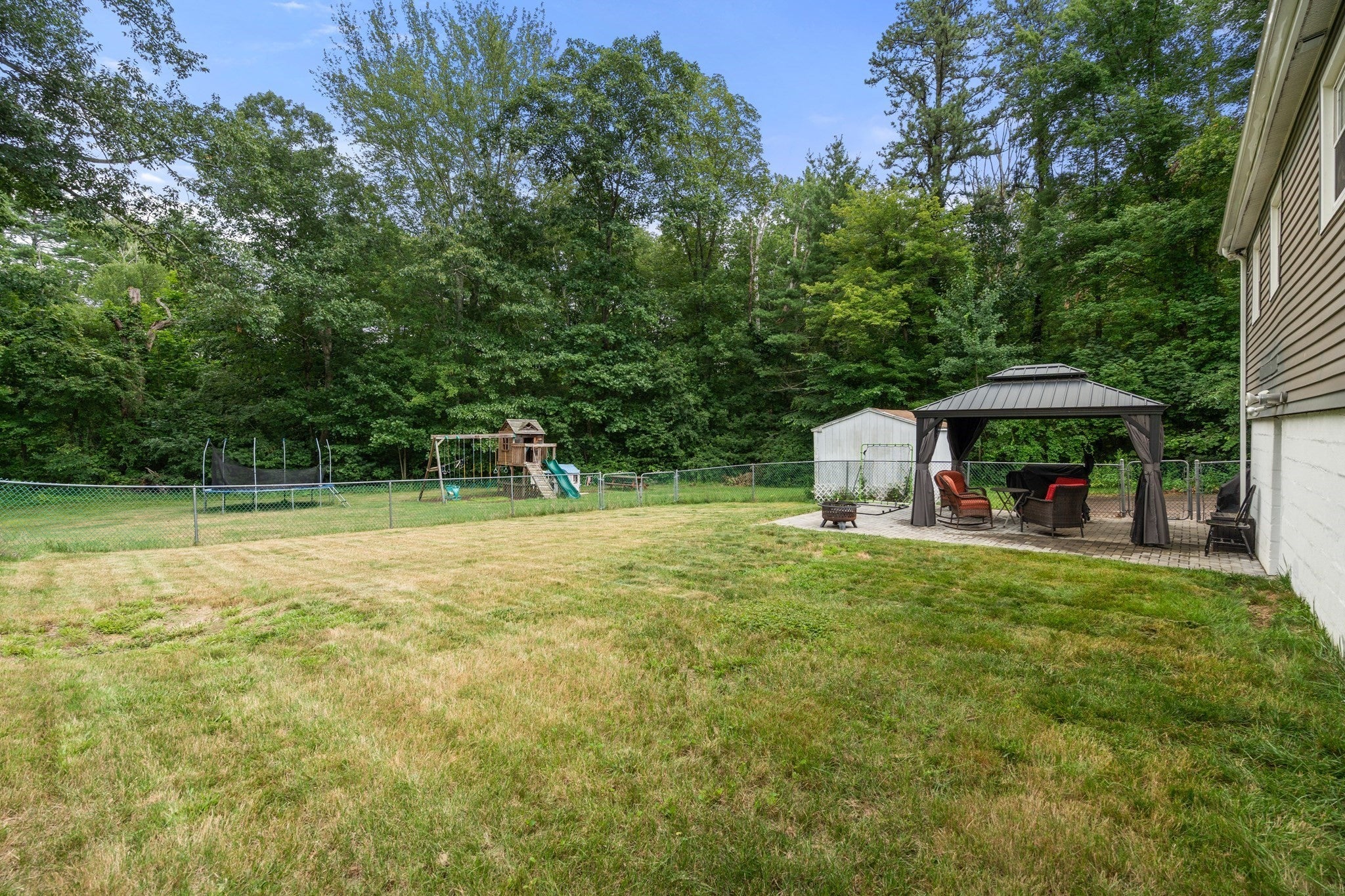 44 Susan Park Way, Uxbridge, MA Photo #11