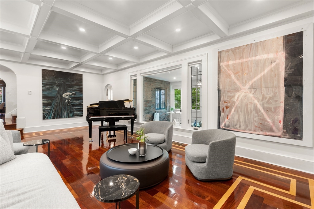 17 Chestnut Hill Ter