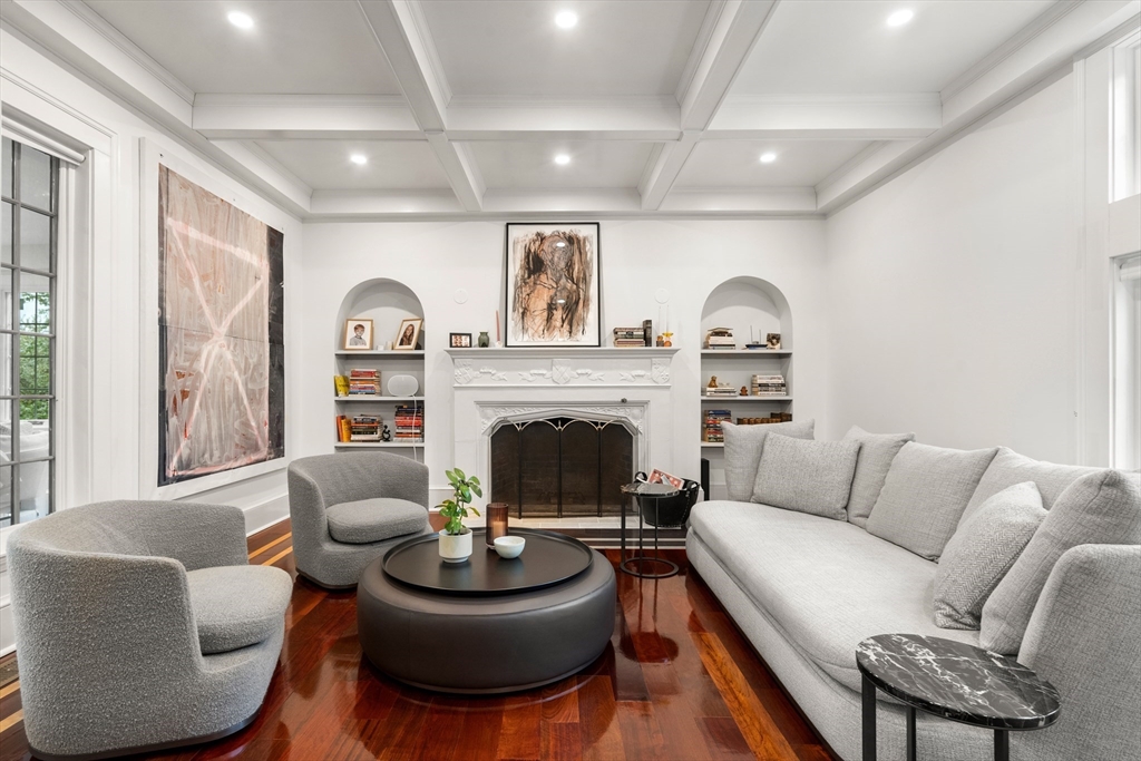 17 Chestnut Hill Ter