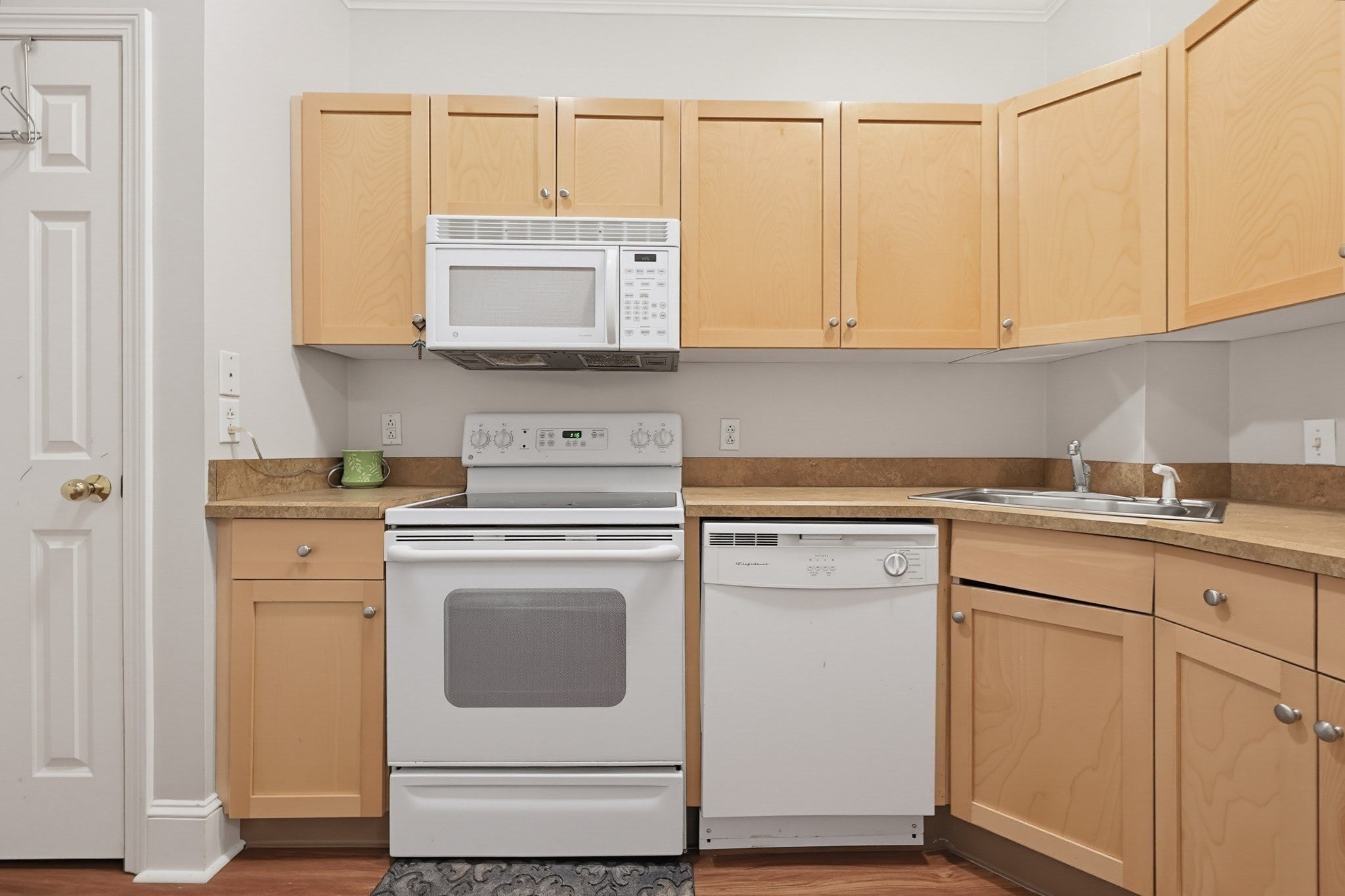 426 Mount Hope ST #305, North Attleboro, MA, 426 Mount Hope ST #305, North Attleboro, MA Photo #8