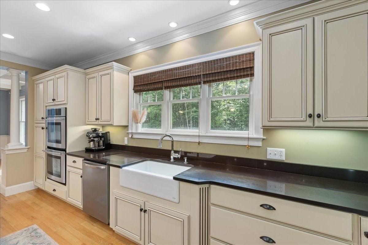 137 Garland Dr, Pelham, NH, 137 Garland Dr, Pelham, NH Photo #5