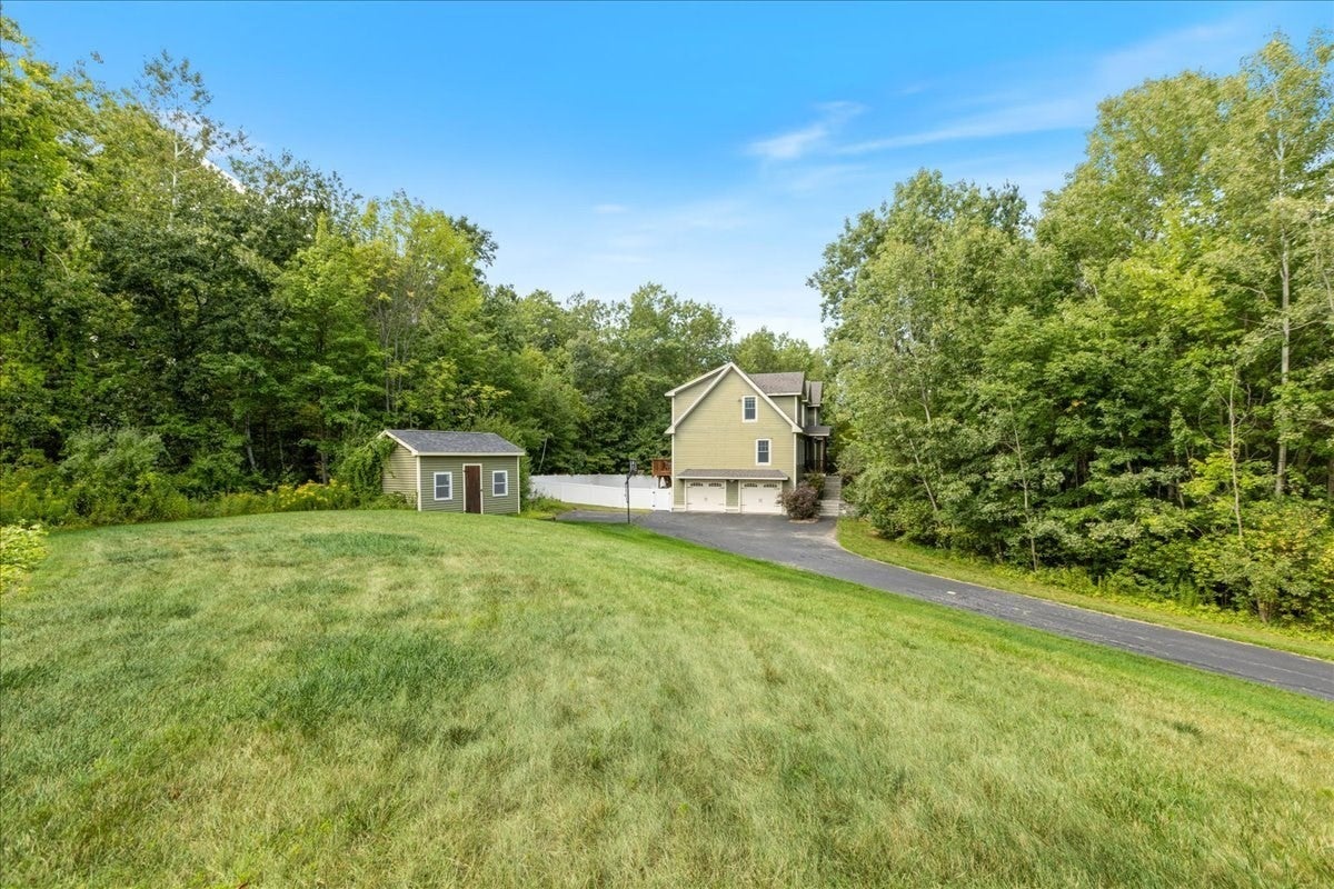 137 Garland Dr, Pelham, NH, 137 Garland Dr, Pelham, NH Photo #38