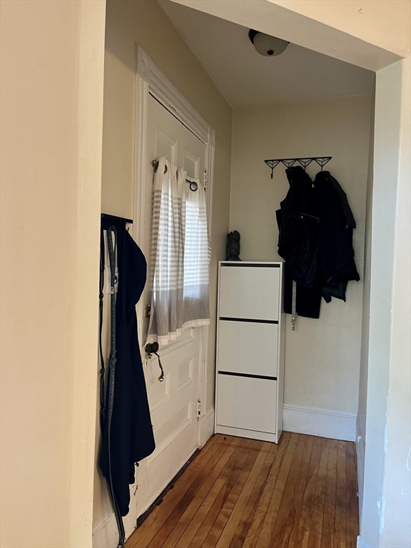 178 Robbins Street 178