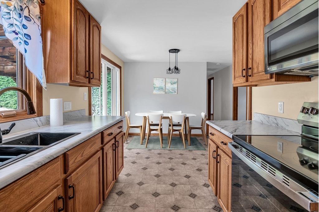 16 Shaggbark Drive
