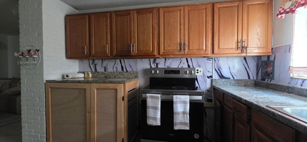126 Lynn Rd, Brockton, MA, 126 Lynn Rd, Brockton, MA Photo #5
