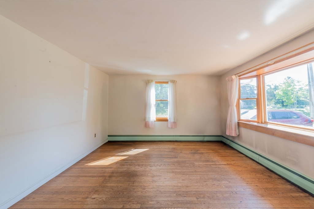 29 Puritan Rd, Bourne, MA Photo #8