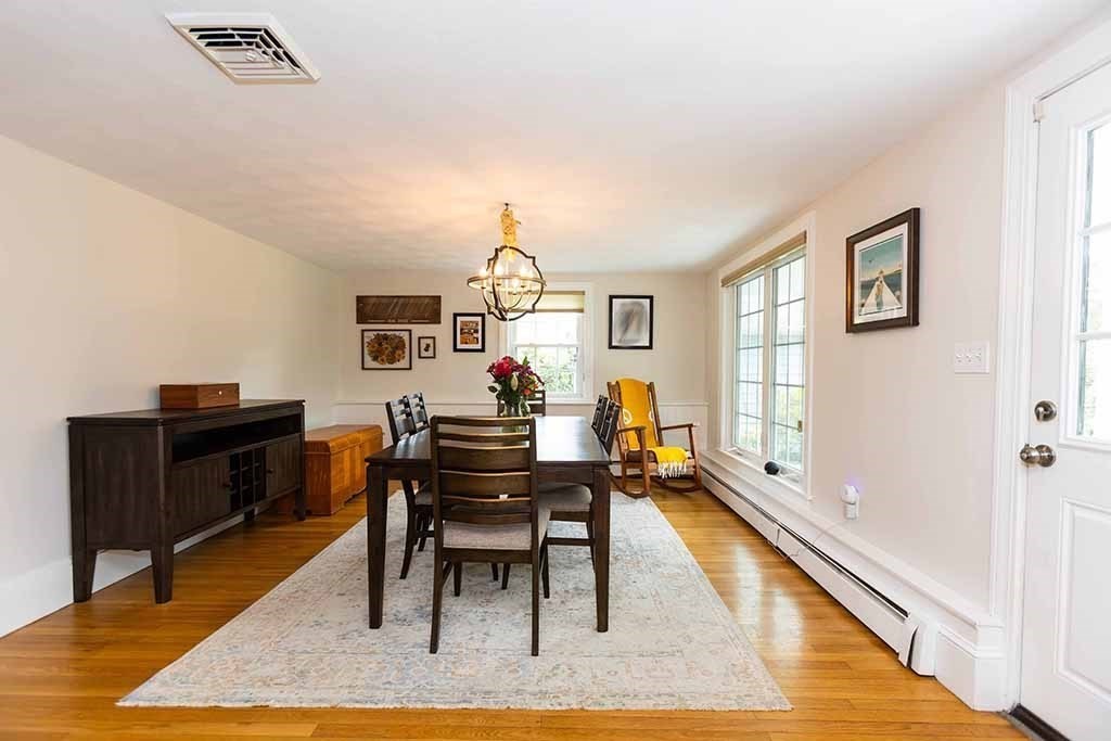 18 Brook Hill Dr