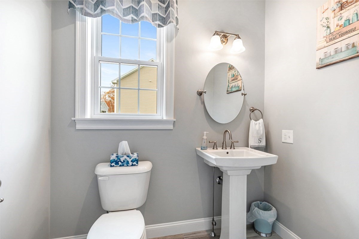 705 County St, Seekonk, MA, 705 County St, Seekonk, MA Photo #16