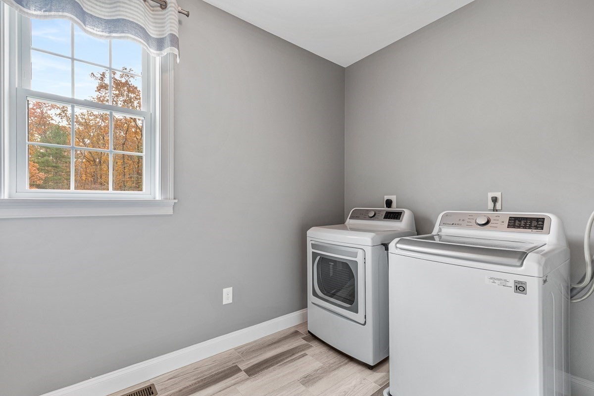 705 County St, Seekonk, MA, 705 County St, Seekonk, MA Photo #17