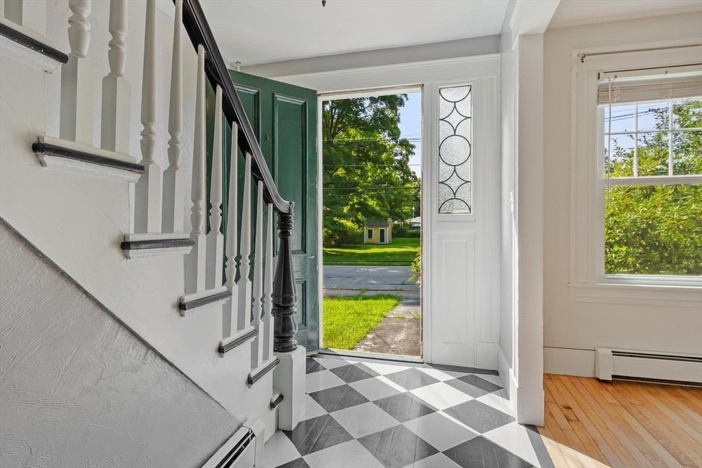 48 Central St