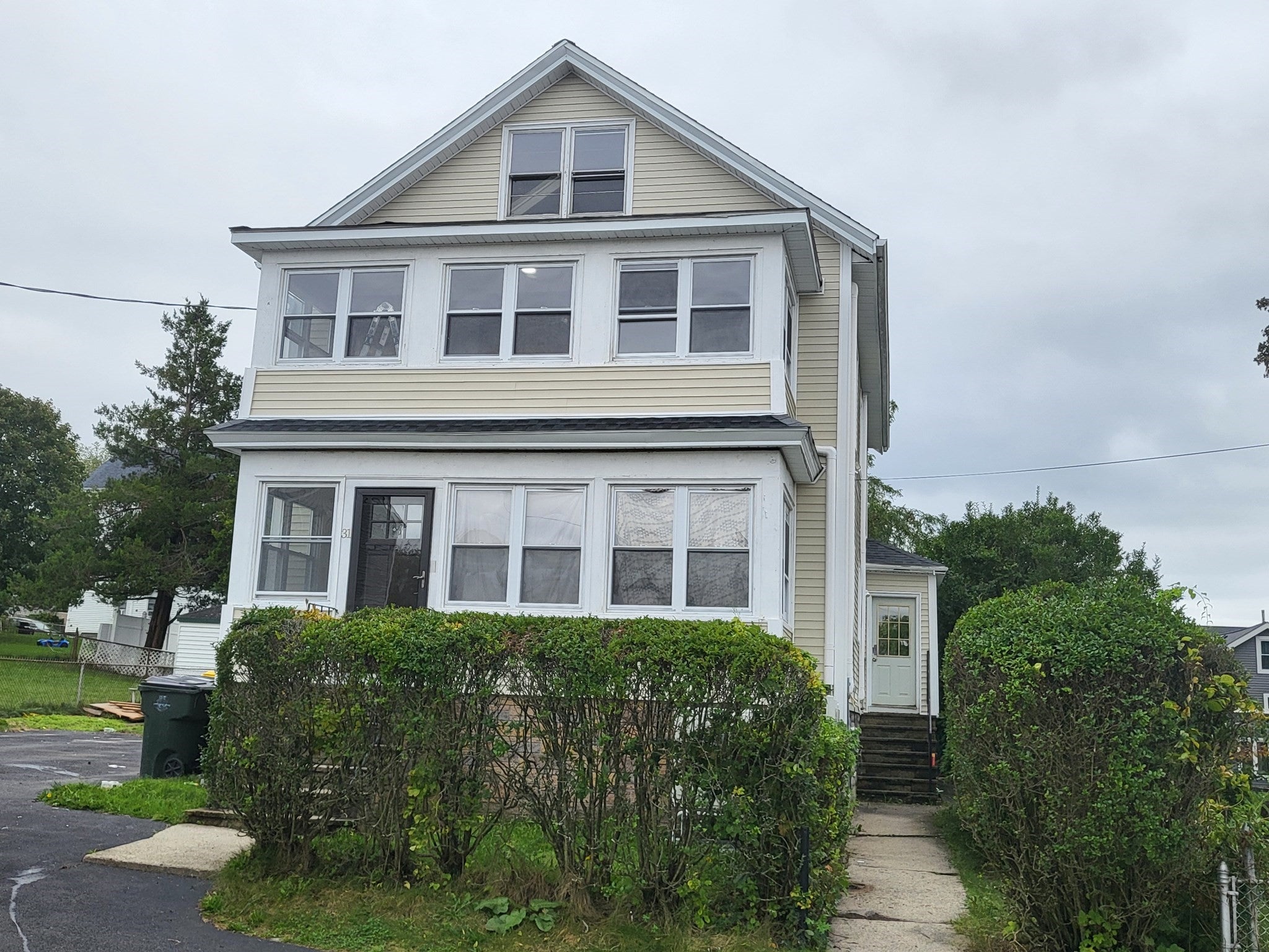 Photo of 31 Barker St, Fall River, MA
