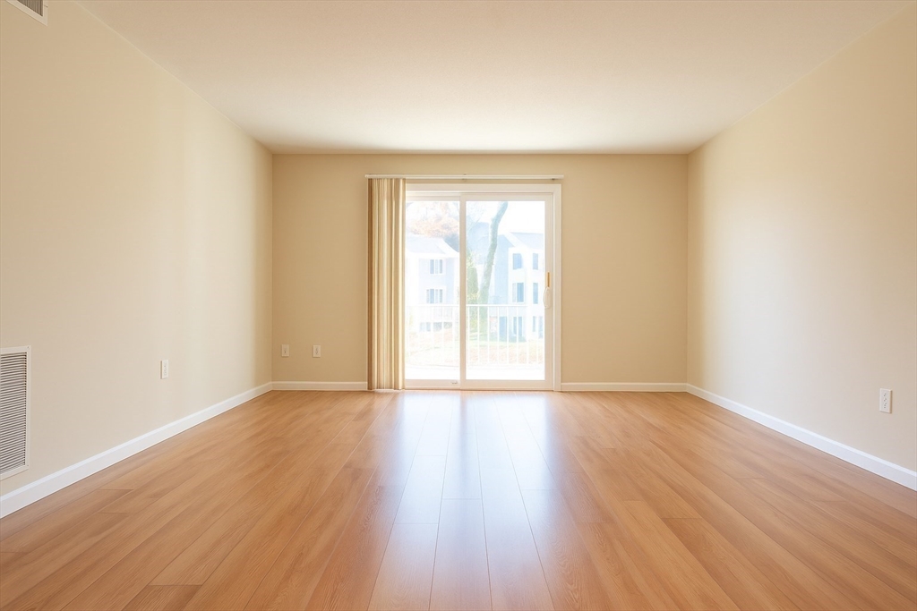 18 Shadowbrook Ln 17