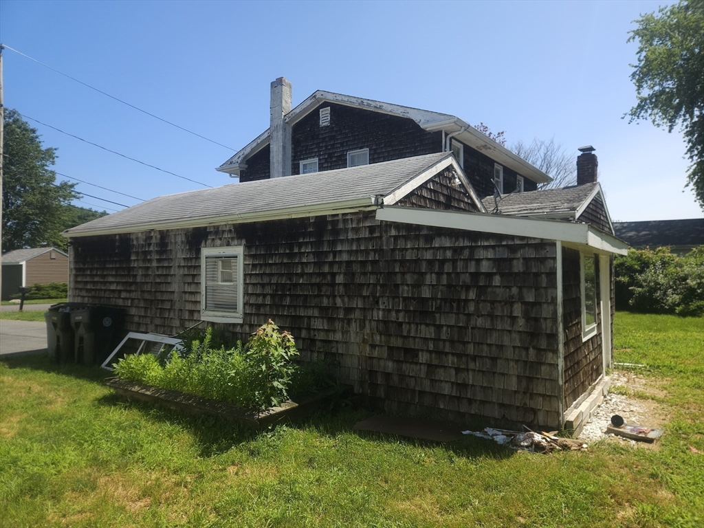 114 Pearl Street, Dartmouth, MA Photo #17