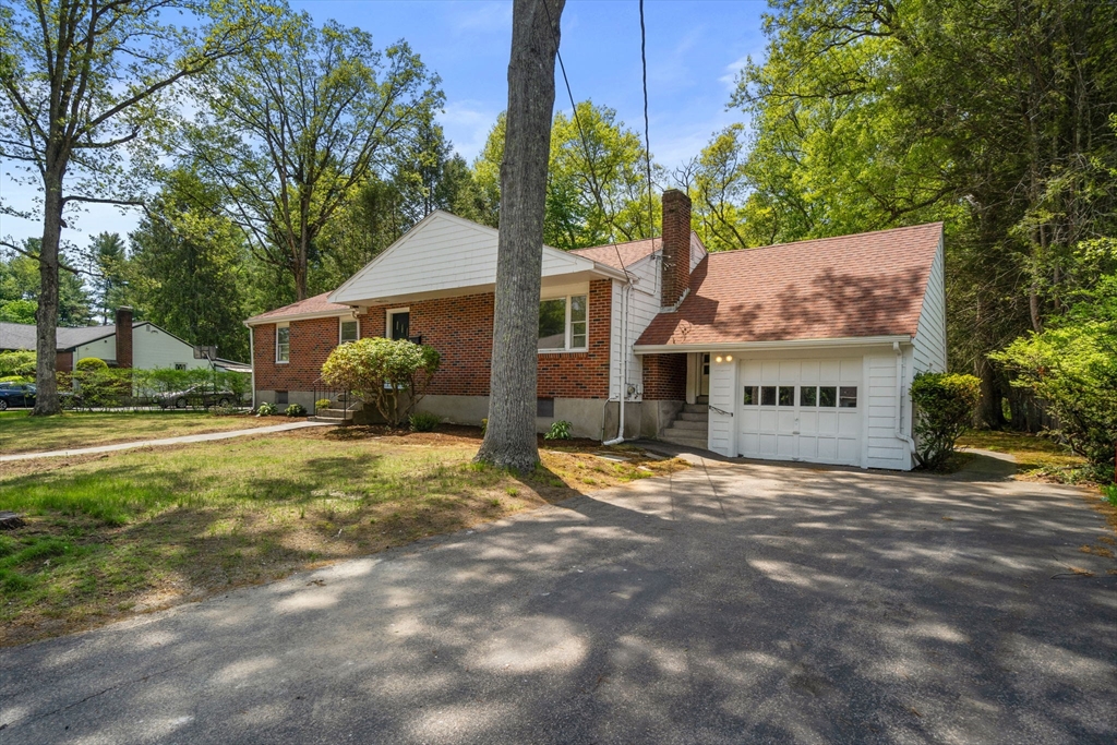 10 Roberta Road