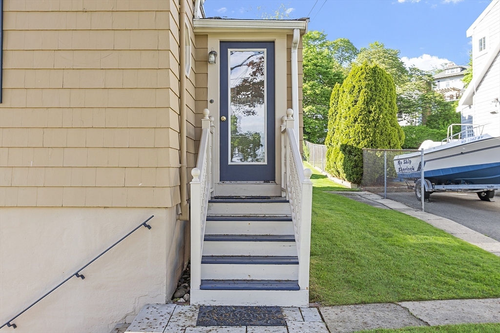 68 Spring Road