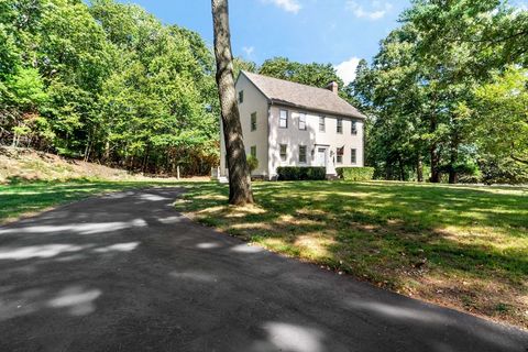 8 Osprey Dr Berkley MA 02779