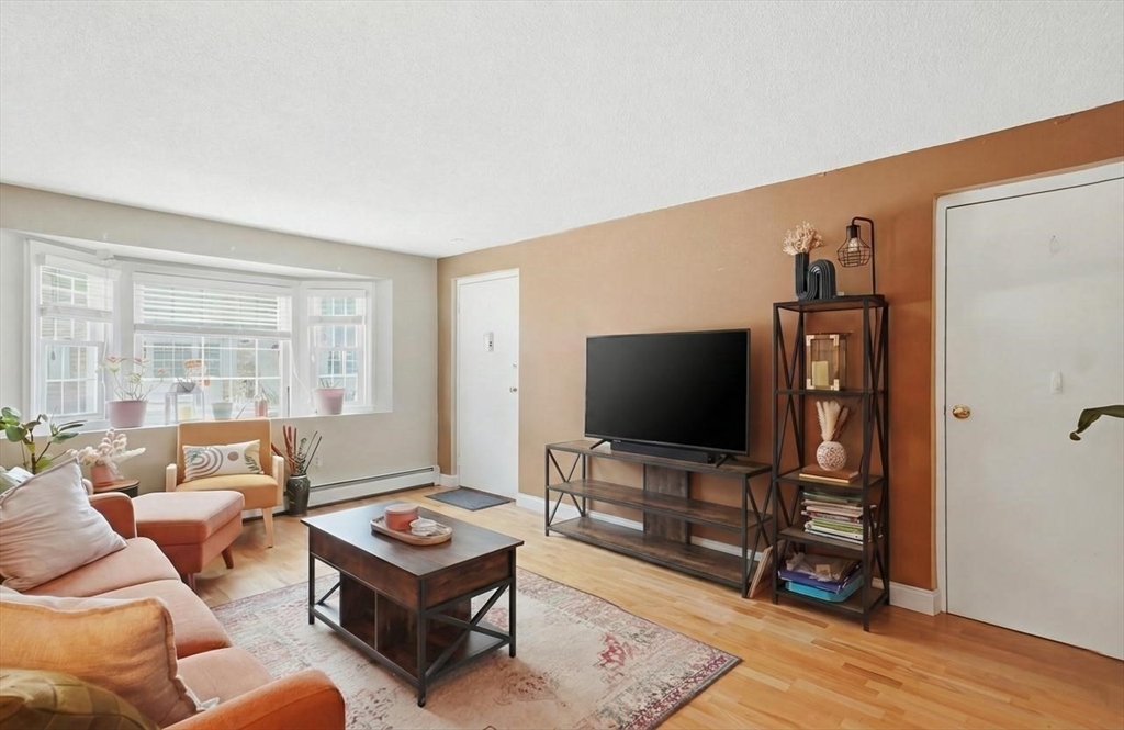 70 Washington Park Dr 6