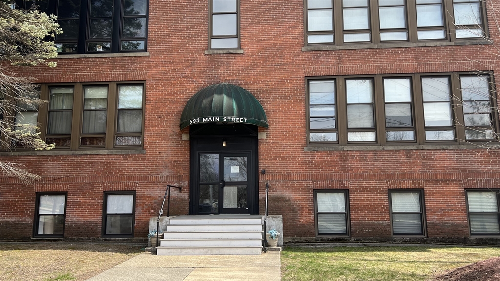 593 Main St SL4