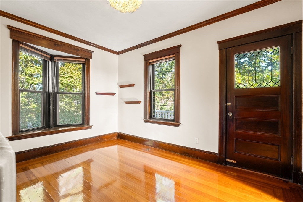 Belmont, Massachusetts 02478, United States, 6 Bedrooms Bedrooms, ,3 BathroomsBathrooms,Residential,Pending,202636