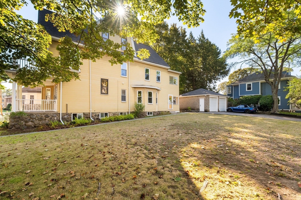 Belmont, Massachusetts 02478, United States, 6 Bedrooms Bedrooms, ,3 BathroomsBathrooms,Residential,Pending,202636