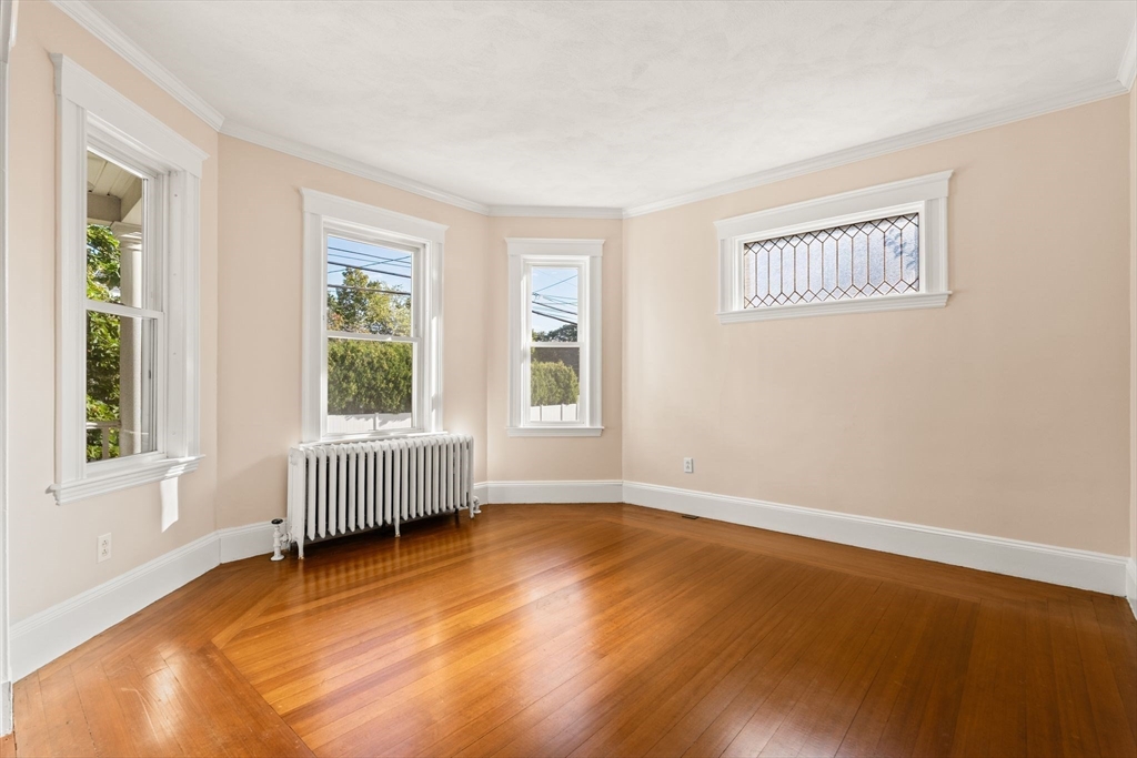 Belmont, Massachusetts 02478, United States, 6 Bedrooms Bedrooms, ,3 BathroomsBathrooms,Residential,Pending,202636