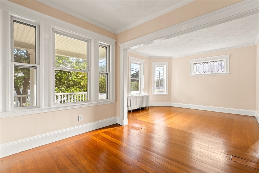 Belmont, Massachusetts 02478, United States, 6 Bedrooms Bedrooms, ,3 BathroomsBathrooms,Residential,Pending,202636