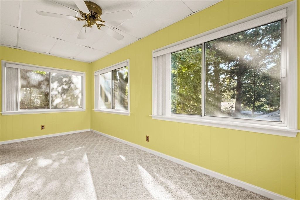 Belmont, Massachusetts 02478, United States, 6 Bedrooms Bedrooms, ,3 BathroomsBathrooms,Residential,Pending,202636