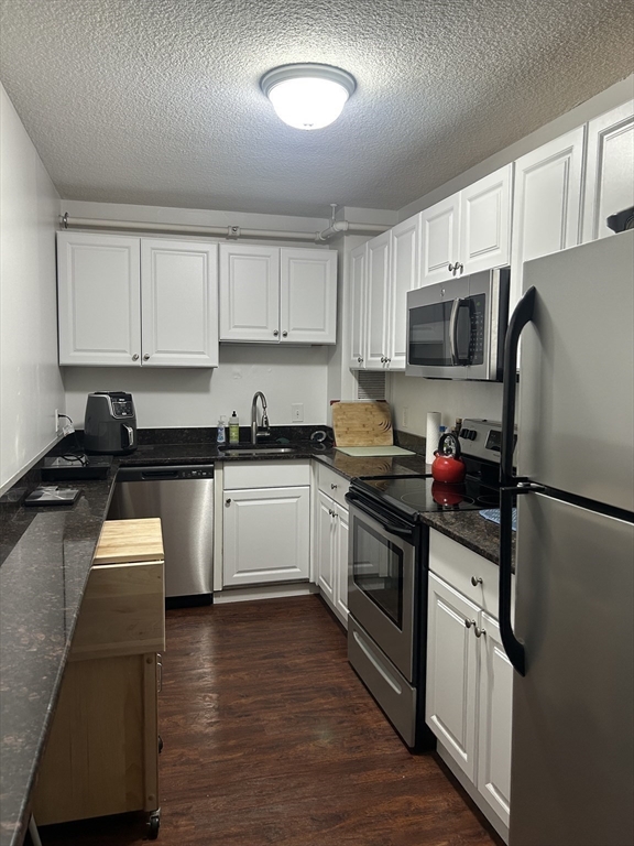 Cambridge, Massachusetts 02139, United States, 1 Bedroom Bedrooms, ,2 BathroomsBathrooms,Residential,Active,170092