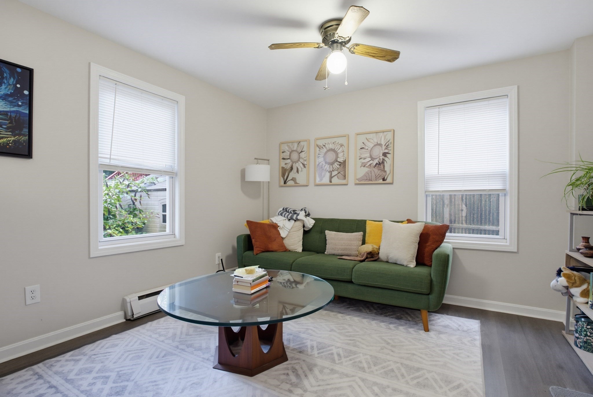 147- 1/2 Oak St