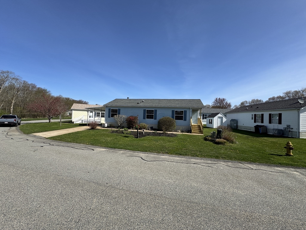 11 Cardinal Ct