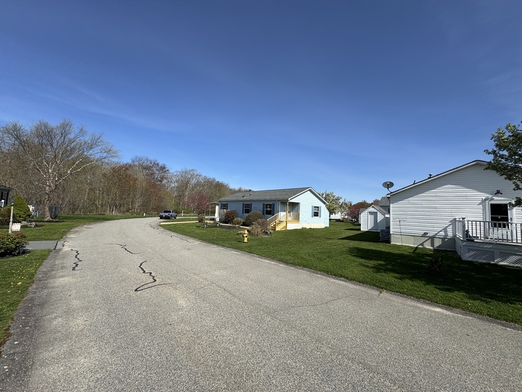 11 Cardinal Ct