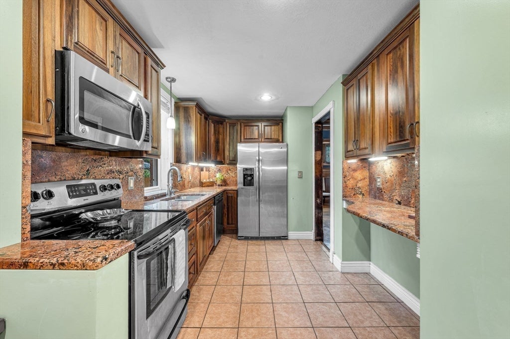 171 Dartmouth Ter, Springfield, MA, 171 Dartmouth Ter, Springfield, MA Photo #19