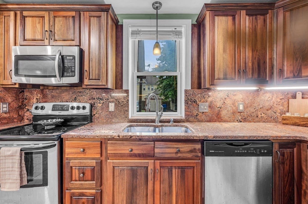 171 Dartmouth Ter, Springfield, MA, 171 Dartmouth Ter, Springfield, MA Photo #18