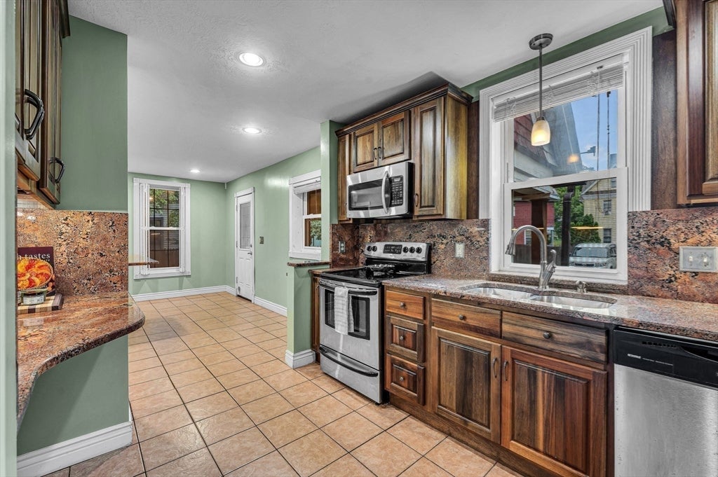 171 Dartmouth Ter, Springfield, MA, 171 Dartmouth Ter, Springfield, MA Photo #20