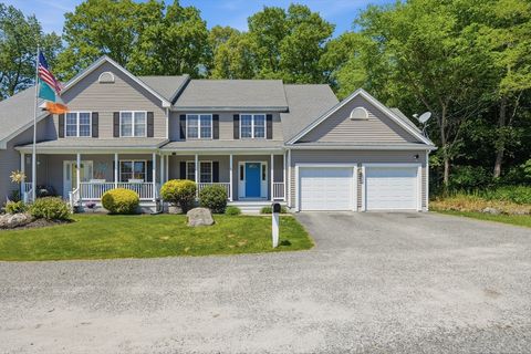 Photo of 20 Duluth Street, Worcester, MA 01604 (MLS # 73522385)