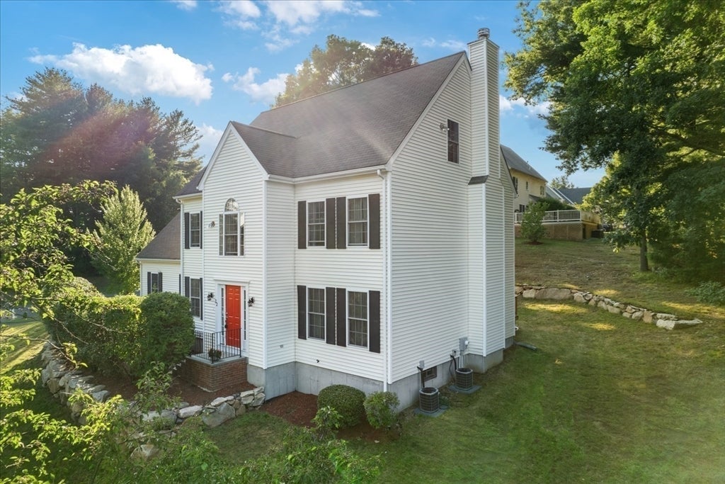 22 Fiske Rd