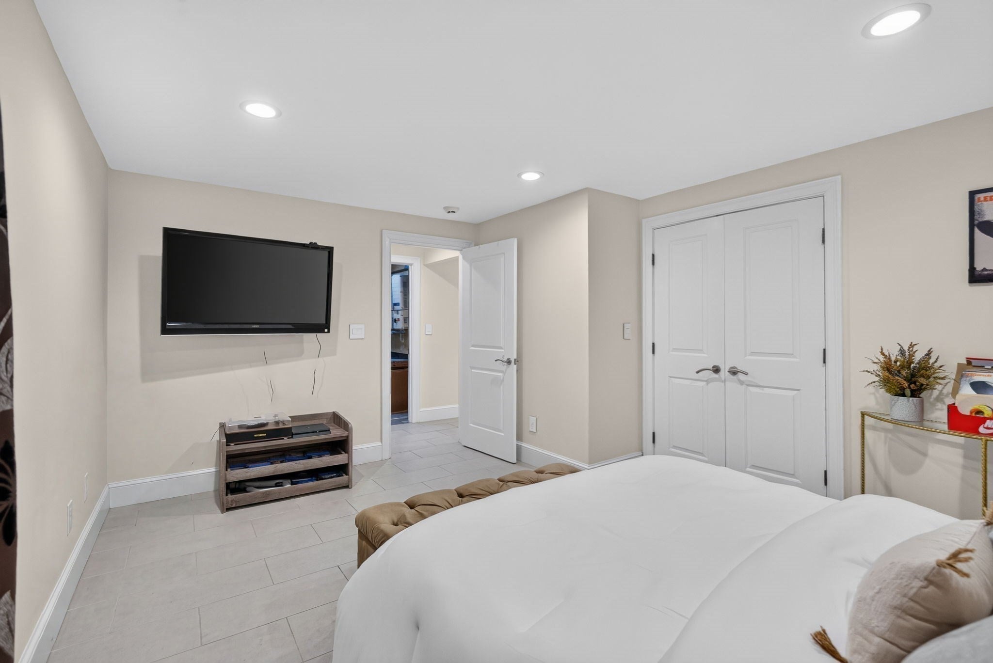 145 Hagen Rd, Newton, MA Photo #31