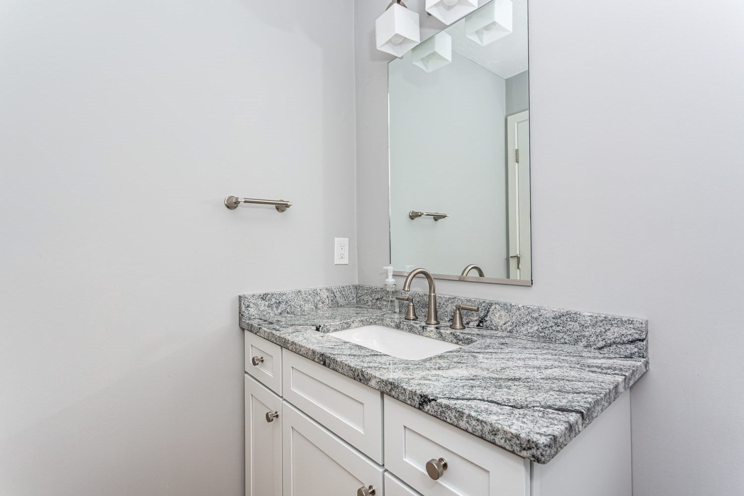 10 Magnolia Dr #10, Franklin, MA Photo #18