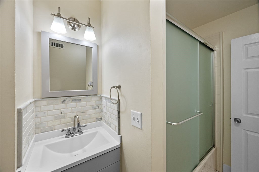 101-103 Wachusett St #1, Boston, MA, 101-103 Wachusett St #1, Boston, MA Photo #22