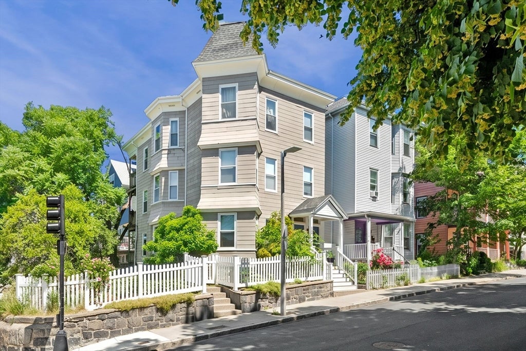 101-103 Wachusett St #1, Boston, MA, 101-103 Wachusett St #1, Boston, MA Photo #3