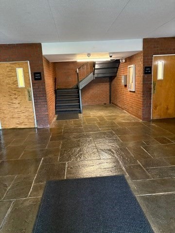 573 Broad St 132