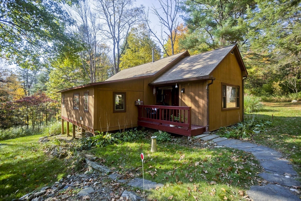 134 Indian Hollow Rd