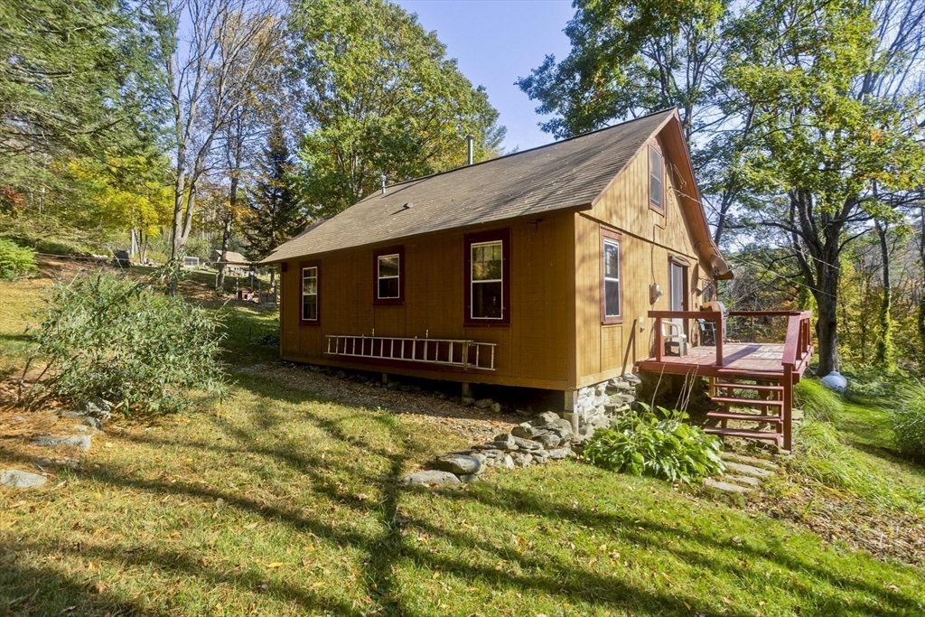 134 Indian Hollow Rd