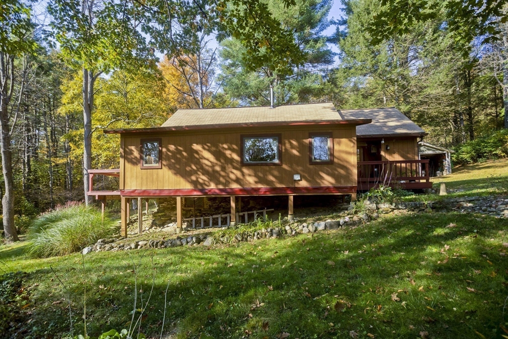 134 Indian Hollow Rd