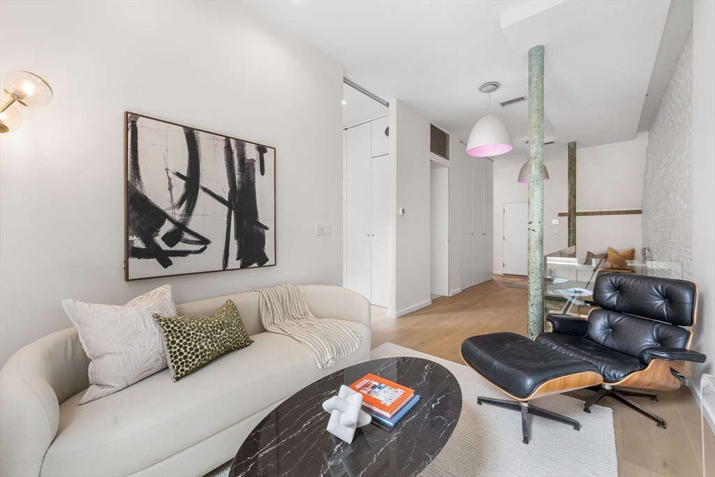 306 Columbus Ave 1