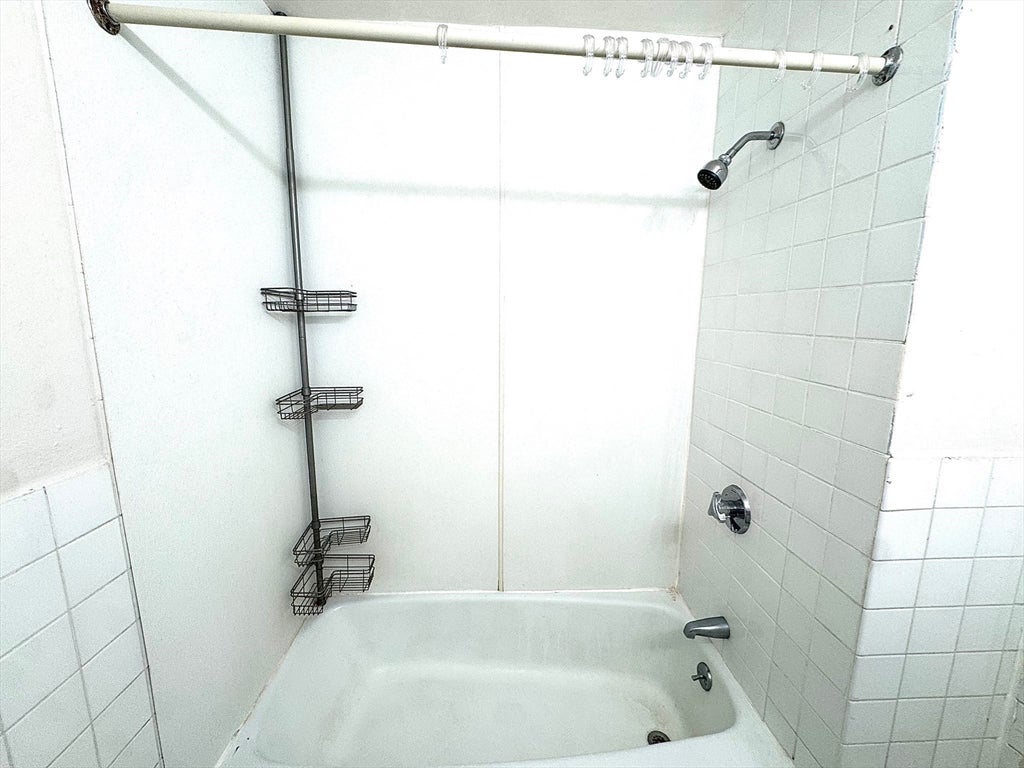 144 Kenrick St #12, Boston, MA Photo #13