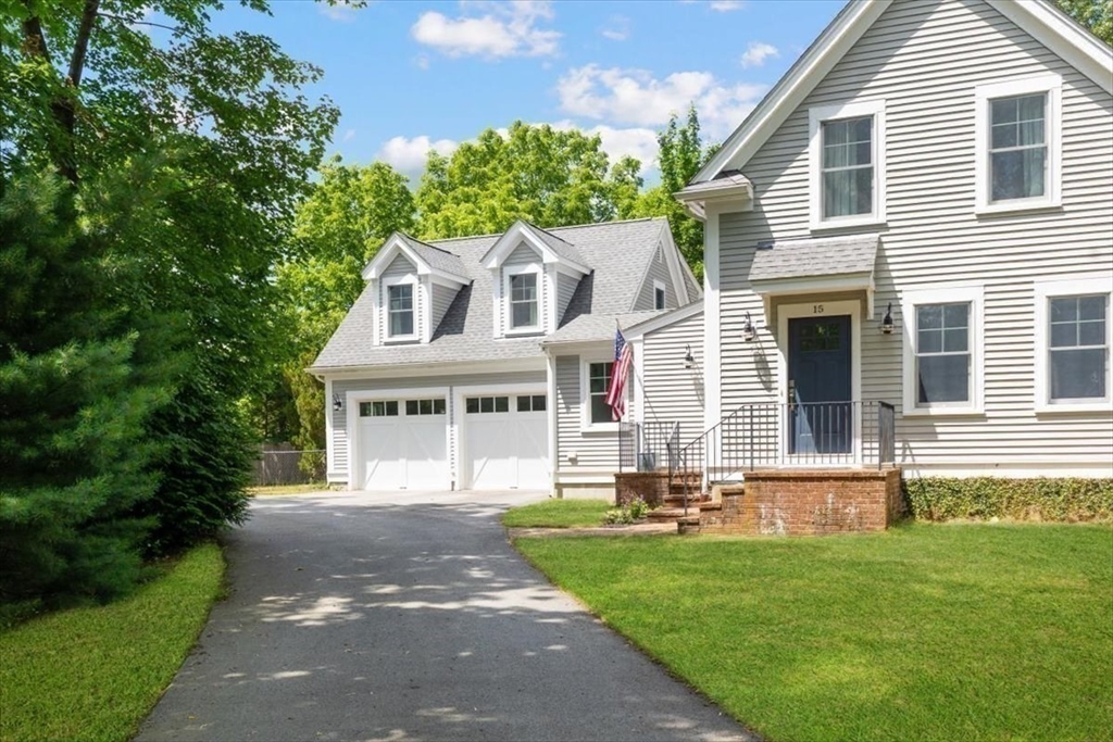15 Lewis Court