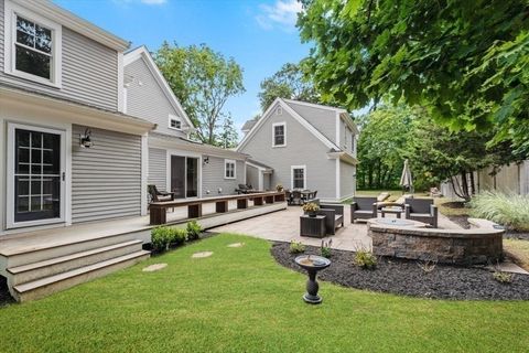 15 Lewis Court Hingham MA 02043
