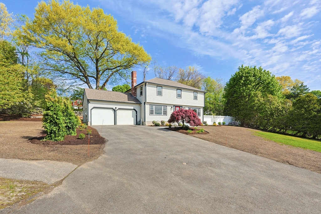 64 Hunting Ave, Shrewsbury, MA Photo #2